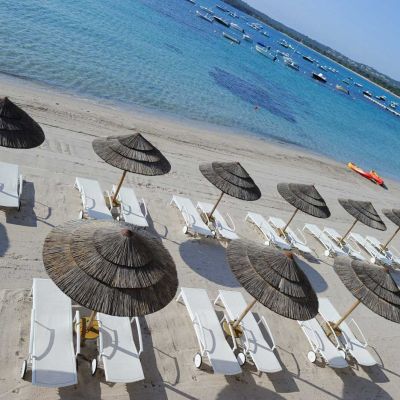 plage aménagée de l'hôtel Le Pinarello à Porto-Vecchio