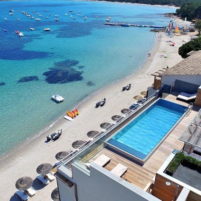 piscine sur le toit hôtel spa Le Pinarello à Porto-Vecchio en Corse